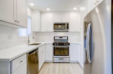 Main picture of 1105 E 3rd Ave