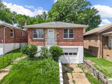 Main picture of 4766 Hamburg Ave