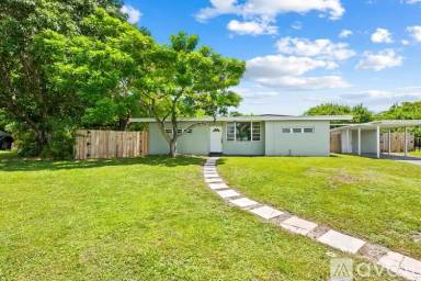 Main picture of 5801 NW 18th Ct