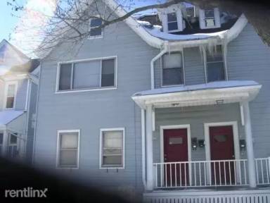 Main picture of 1693 N Cass St
