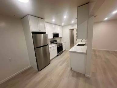 Main picture of 7555 Geary Blvd