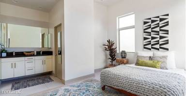 Main picture of 3976 Beethoven St