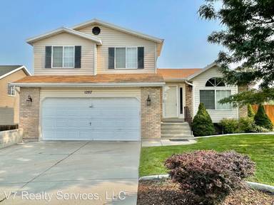 Main picture of 1287 E Alta Heights Dr