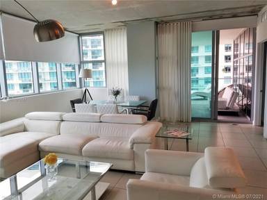 Main picture of Four Midtown