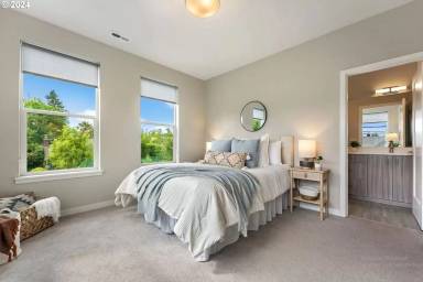 Main picture of 209 N Holland St