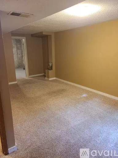 Main picture of 3636 S Depew St
