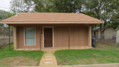 Main picture of 604 Wisconsin St
