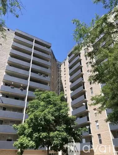 Main picture of Parkway Condominiums