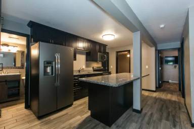 Main picture of 567 Loras Blvd