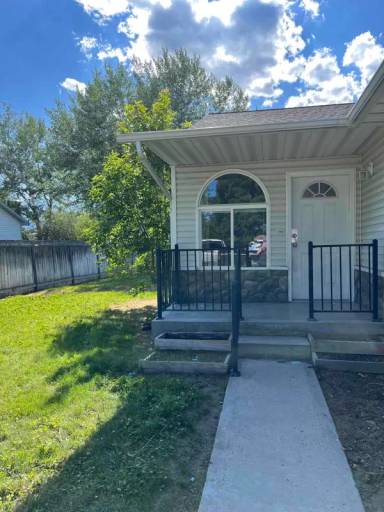 Main picture of 207 Glenroy St