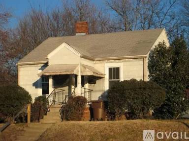 Main picture of 923 Hackett St