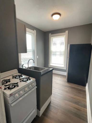 Main picture of 905 N 9th St