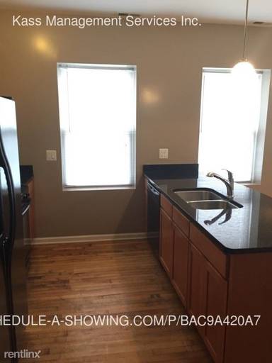 Main picture of 6700-08 S Clyde Ave & 2049-51 E 67th St