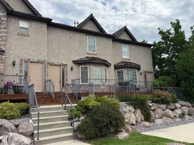 Main picture of 1361 E Mossy Springs Ln