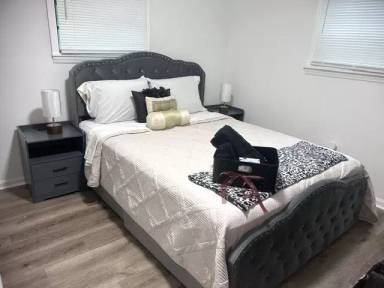 Main picture of 305 Chestnut St