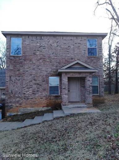 Main picture of 1231 Four Seasons Dr