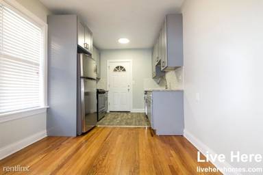 Main picture of 4457 W Diversey Ave