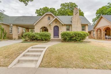 Main picture of 3116 Wabash Ave