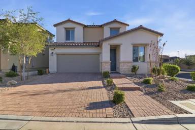 Main picture of 3158 Molinos Dr