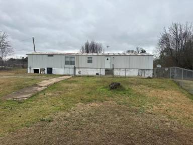 Main picture of 108 Pine Cir