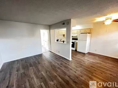 Main picture of 2124 Fairfax Ave
