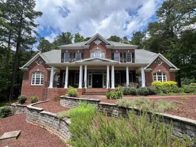 Main picture of 1205 Enderbury Dr