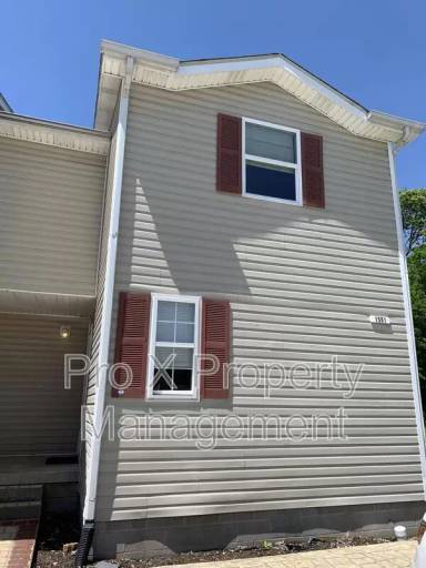 Main picture of 1501 S Case St