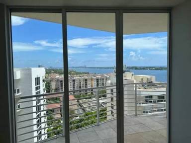 Main picture of Slade Condo