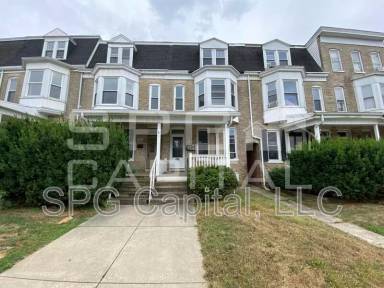 Main picture of 260 W Jackson St