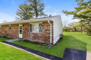 Main picture of 3317 Upper Valley Pike