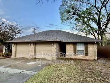 Main picture of 1400 S Mississippi Ave