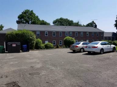 Main picture of Claremont Condominiums