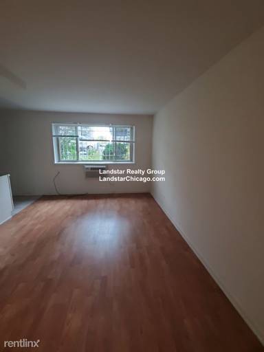 Main picture of 5730 N Sheridan Rd