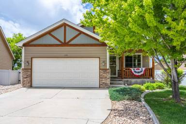 Main picture of 1360 Saginaw Pointe Dr
