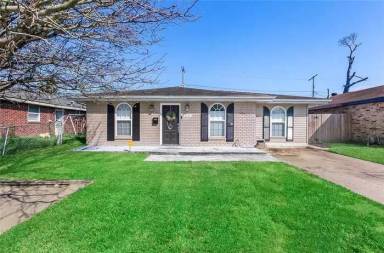 Main picture of 3772 W Louisiana State Dr