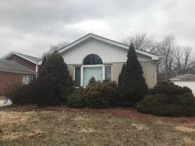 Main picture of 17076 Anthony Ave