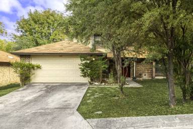 Main picture of 3335 Jenkins Dr