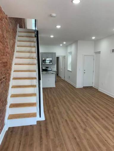 Main picture of 3022 Page St