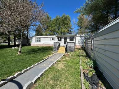 Main picture of 1618 Stuarts Draft Hwy