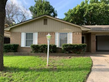 Main picture of 512 Coronado Dr