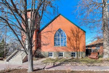 Main picture of 549 W 1st Ave