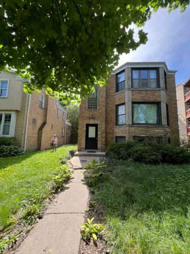 Main picture of 5718 N Mozart St