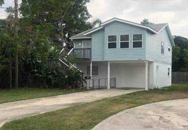 Main picture of 3436 Iris St N