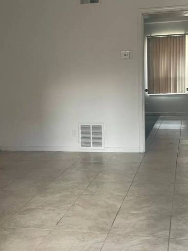 Main picture of 5116 S Delaware Pl