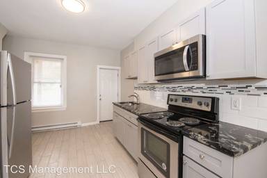 Main picture of 813 N 41st St
