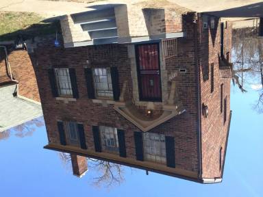 Main picture of 17331 Steel St