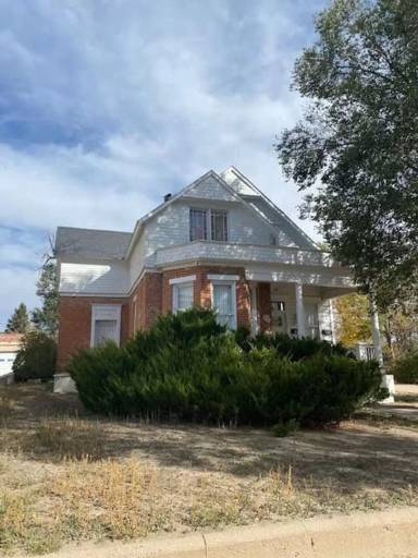 Main picture of 609 W Colorado Ave