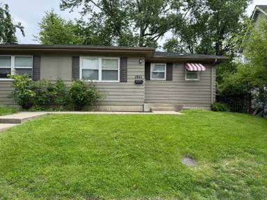 Main picture of 2841 E 19th St