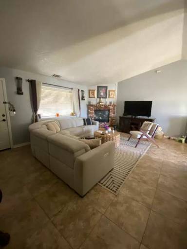 Main picture of 16785 Palm St