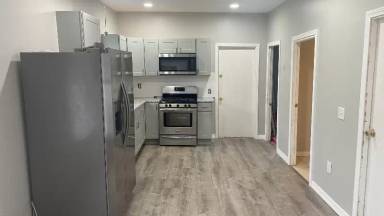Main picture of 172 Japonica St
